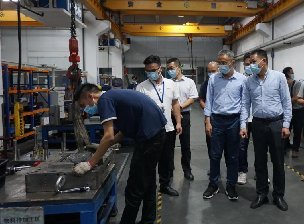 余中华四川达州,余中华扶贫