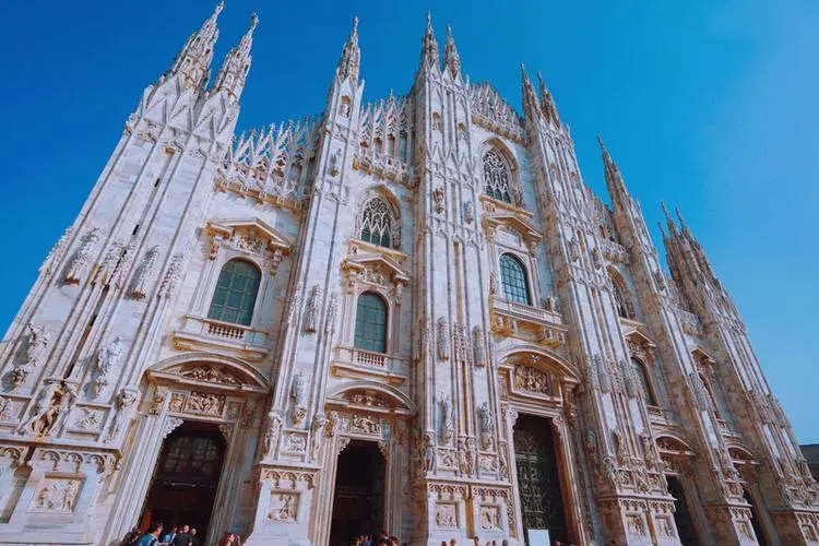 哥特式古建筑艺术之美,哥特式文化的特点