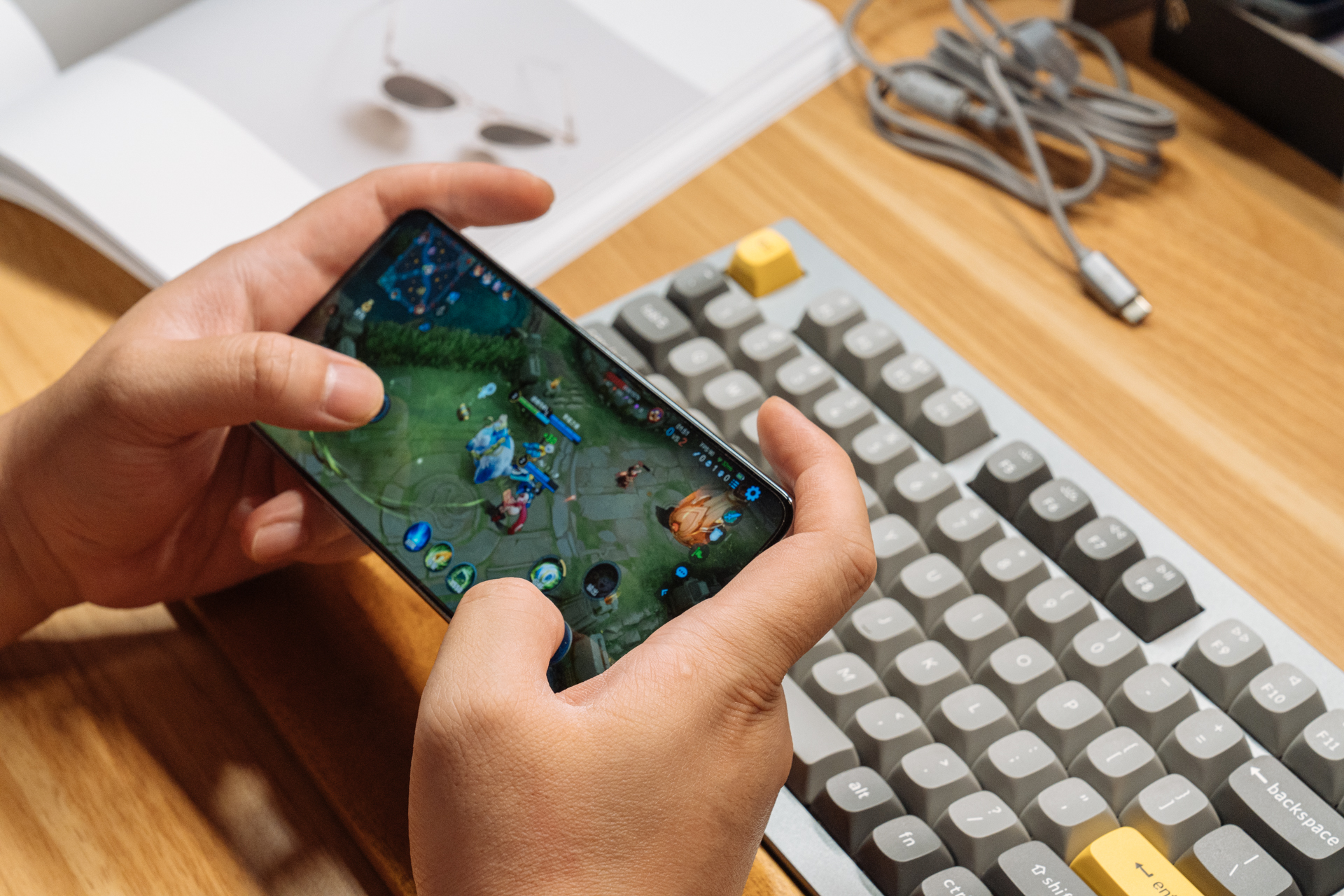 双机党iphone13promax,入手两个苹果手机怎么选择