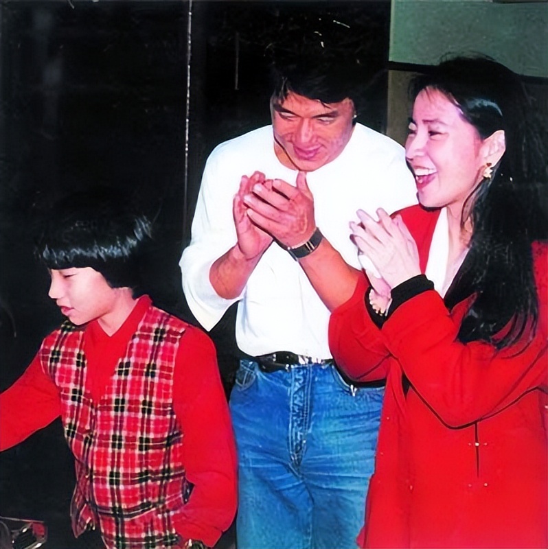 6位绝美女星个个伉俪情深：有为去世4年丈夫生女，有余生不再嫁