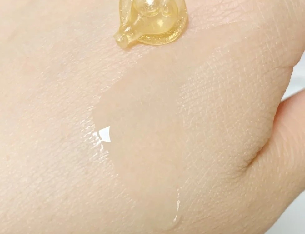 大牌眼精华哪家强？给大家总结几款，淡纹淡暗沉，你用过哪个呢