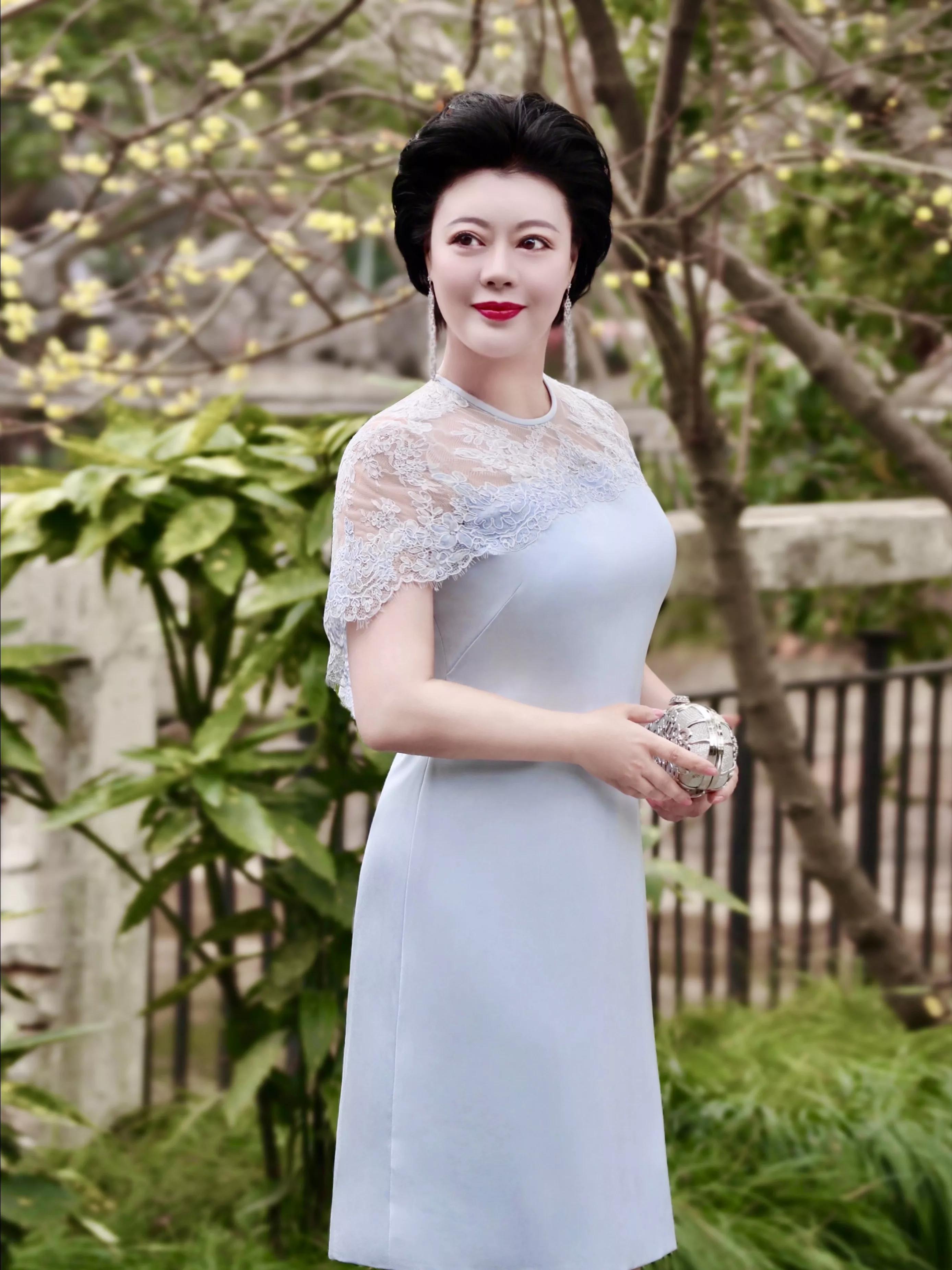 婆婆妈妈装婚礼夏款礼服,适合妈妈穿的优雅婚礼装