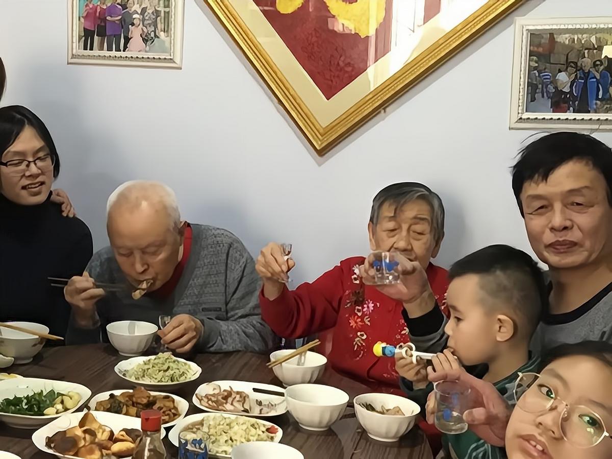 12岁男孩马丁：被护工虐待性侵14年，醒来用“特殊声音”揭开真相