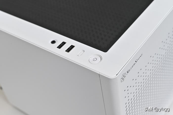 七彩虹主板b760和影驰760,七彩虹b760冰霜对比影驰b760