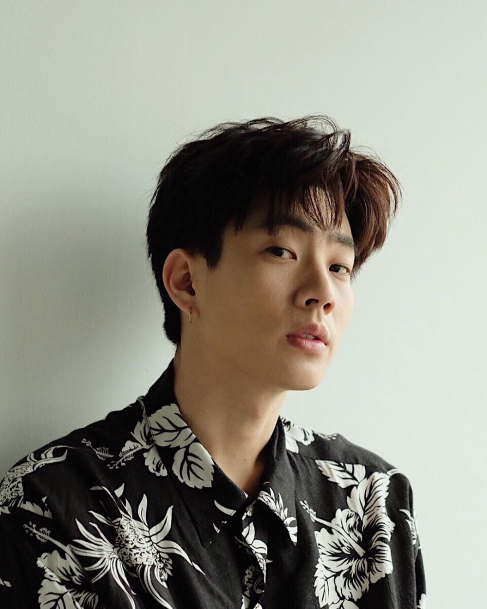 他泰一眼万年的外观2：南农的酒窝，呆的喉结，普明的耳边痣