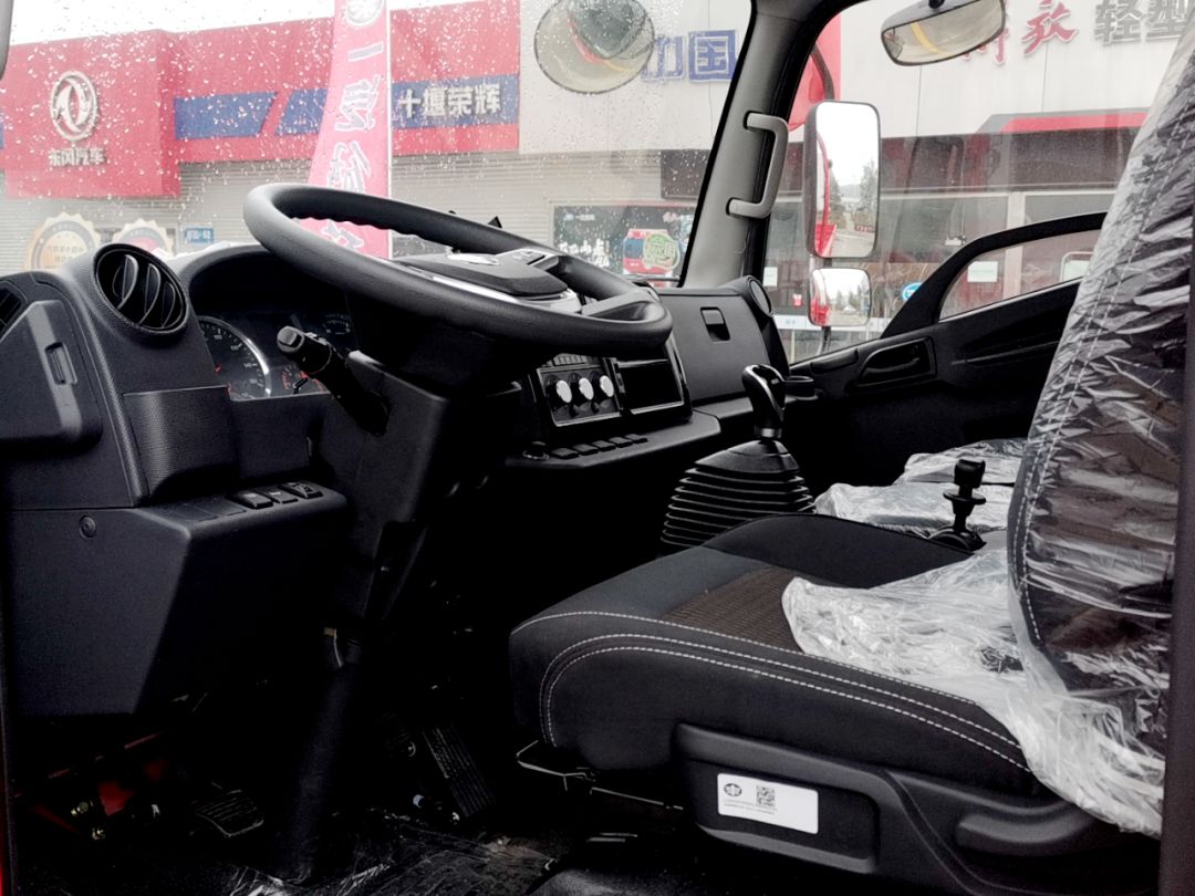 十堰龙信二手车市场雅阁,十堰龙信国际汽车城二手车直播