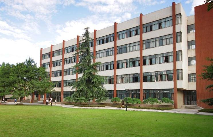 上海震旦职业学院工作怎么样,上海震旦职业技术学院毕业生薪资