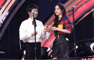 盘点娱乐圈那些姐弟恋的明星,再次恋上小鲜肉的女明星