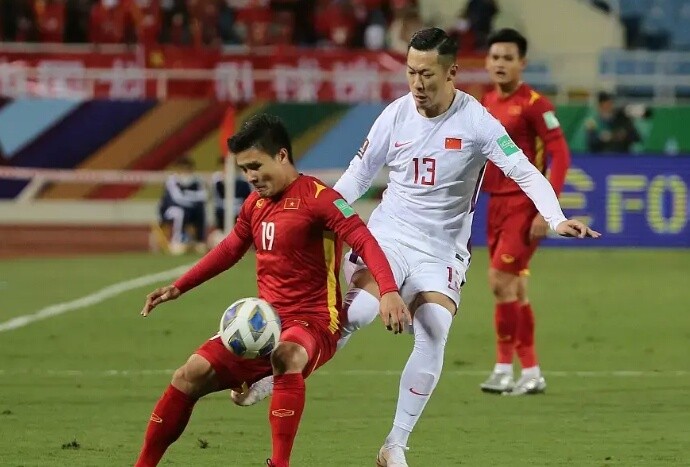 国足回国迎接仪式直播,国足包机回国球员