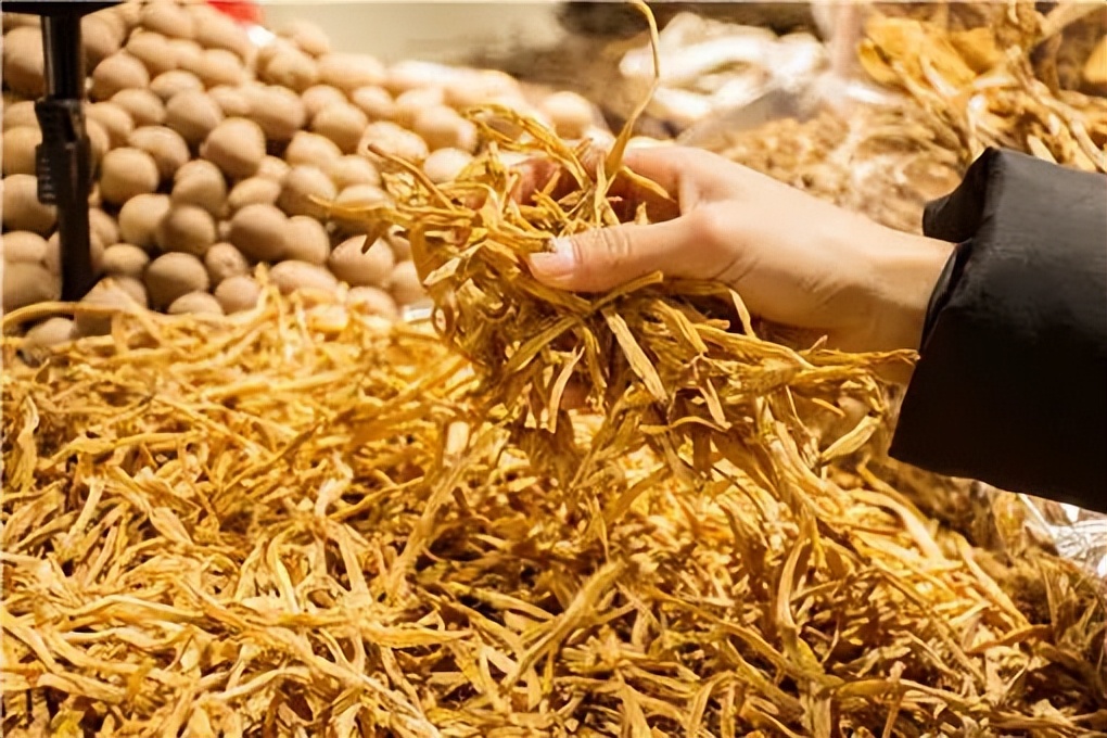 云南人吃有毒的蘑菇,云南人吃菌类中毒