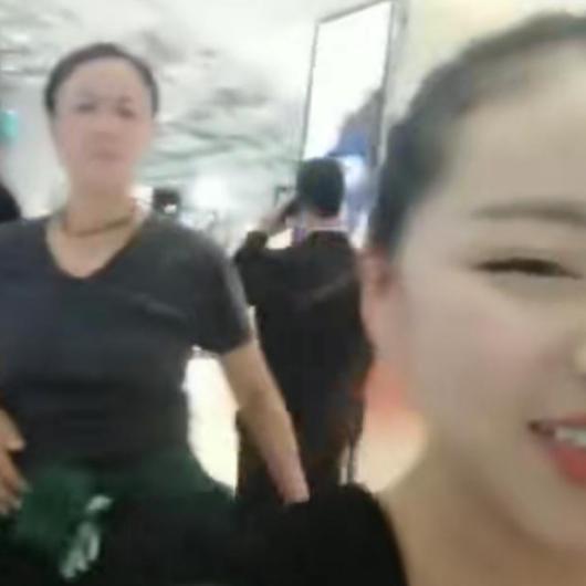 知名女明星遭暴打,10位男明星被殴打