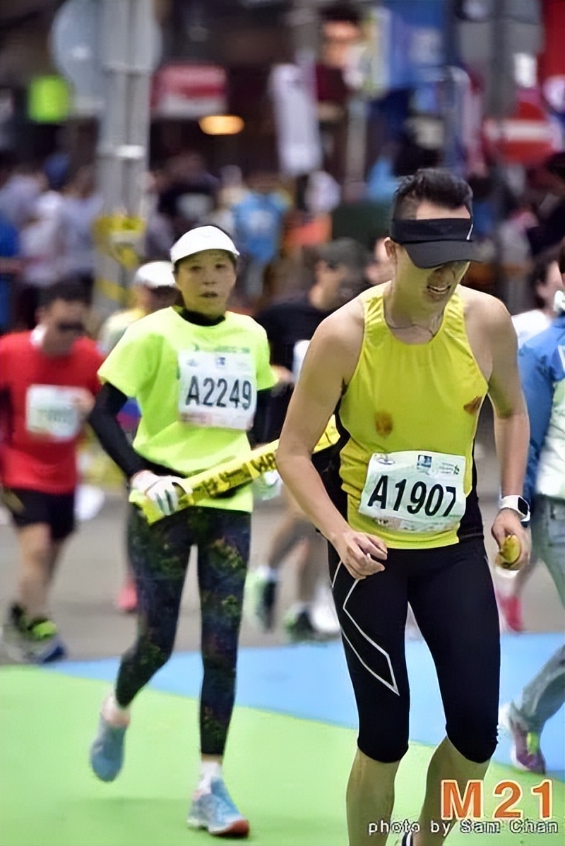 怎么防止跑步磨脚掌,怎么防止跑马最后抽筋