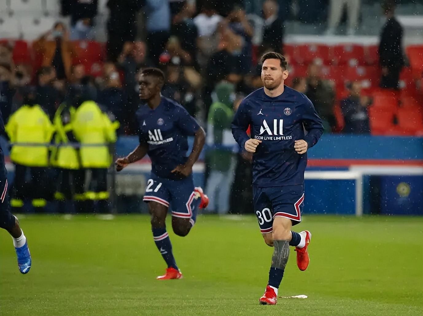 外星人罗纳尔多和梅西谁厉害,外星人罗纳尔多巅峰期