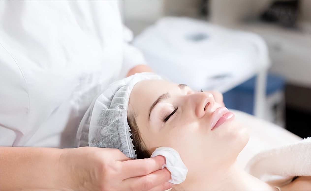 于文红靠医美发家,东北女强人于文红