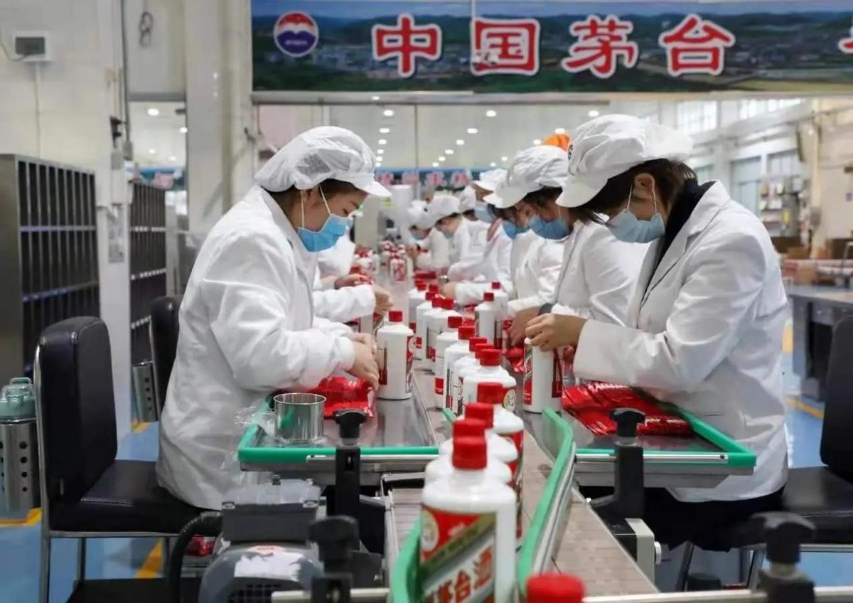 20元一斤的散酒，跟超市20一瓶的白酒有啥区别？看完再买不吃亏