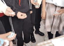 盘手串的小学生,现在的小学生盘串