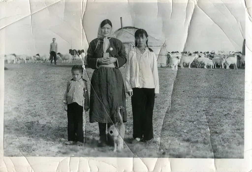 经典老照片里的儿童旧时光,老照片里的旧时光可爱的童年