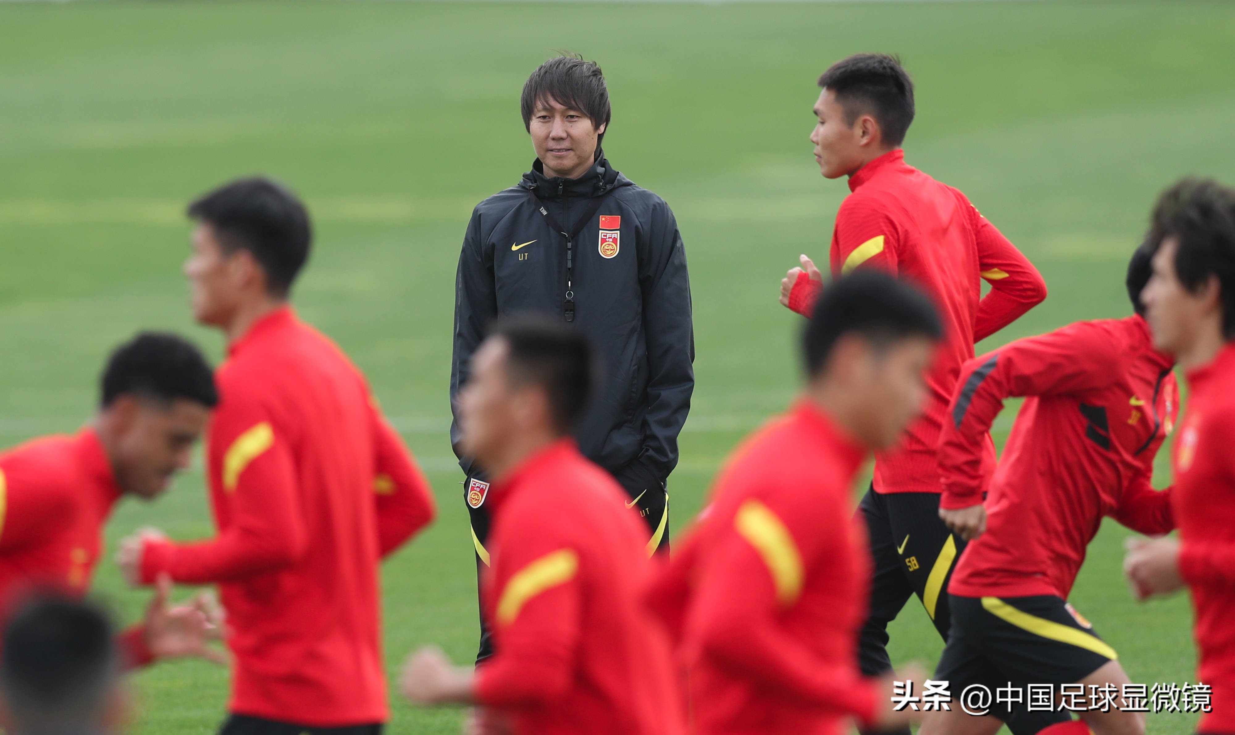 国足足球场打架斗殴事件,国足斗殴事件