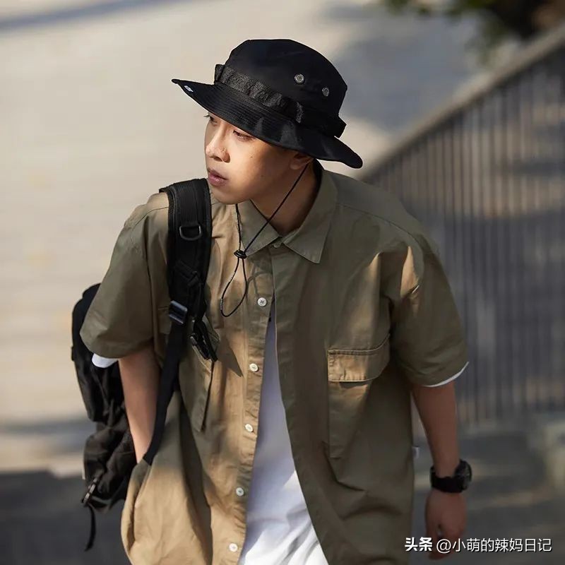 男人有几种身材,男生身材衣架子