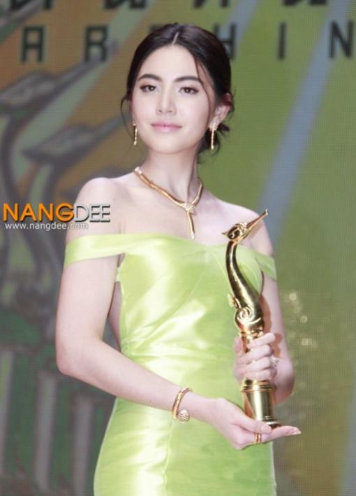 他泰颜值一姐情商这么低？频频迷惑发言引发争议，如今脸也崩了？