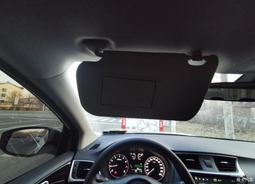 轩逸经典自动豪华2021落地多少钱,22款轩逸经典豪华天窗