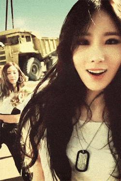 现在女大学生太开放,这么隐私的东西露在外面,男人看了都脸红了