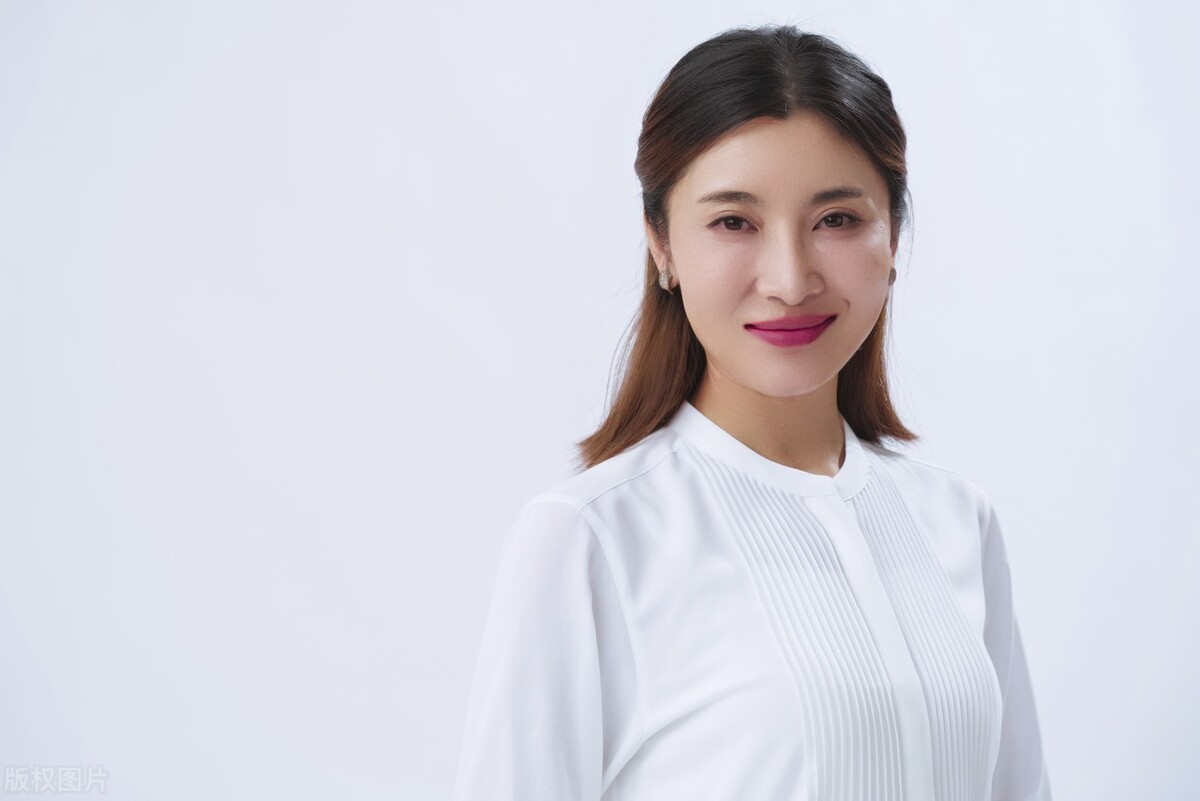 我，开翻译公司，被无业游民，小两岁男友，悄悄转走20万元