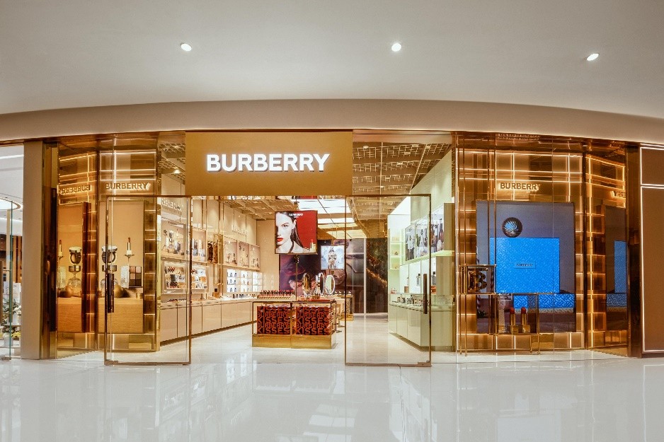 向美而生与爱同行,成都ifs美妆集合地