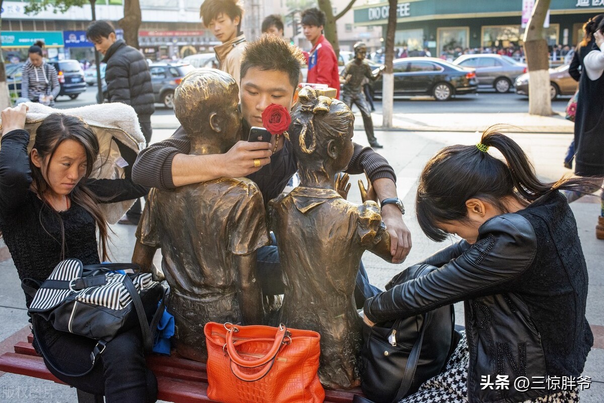 惠州往事：我在万人毛织厂打工，被年轻女孩强吻，羞得无地自容
