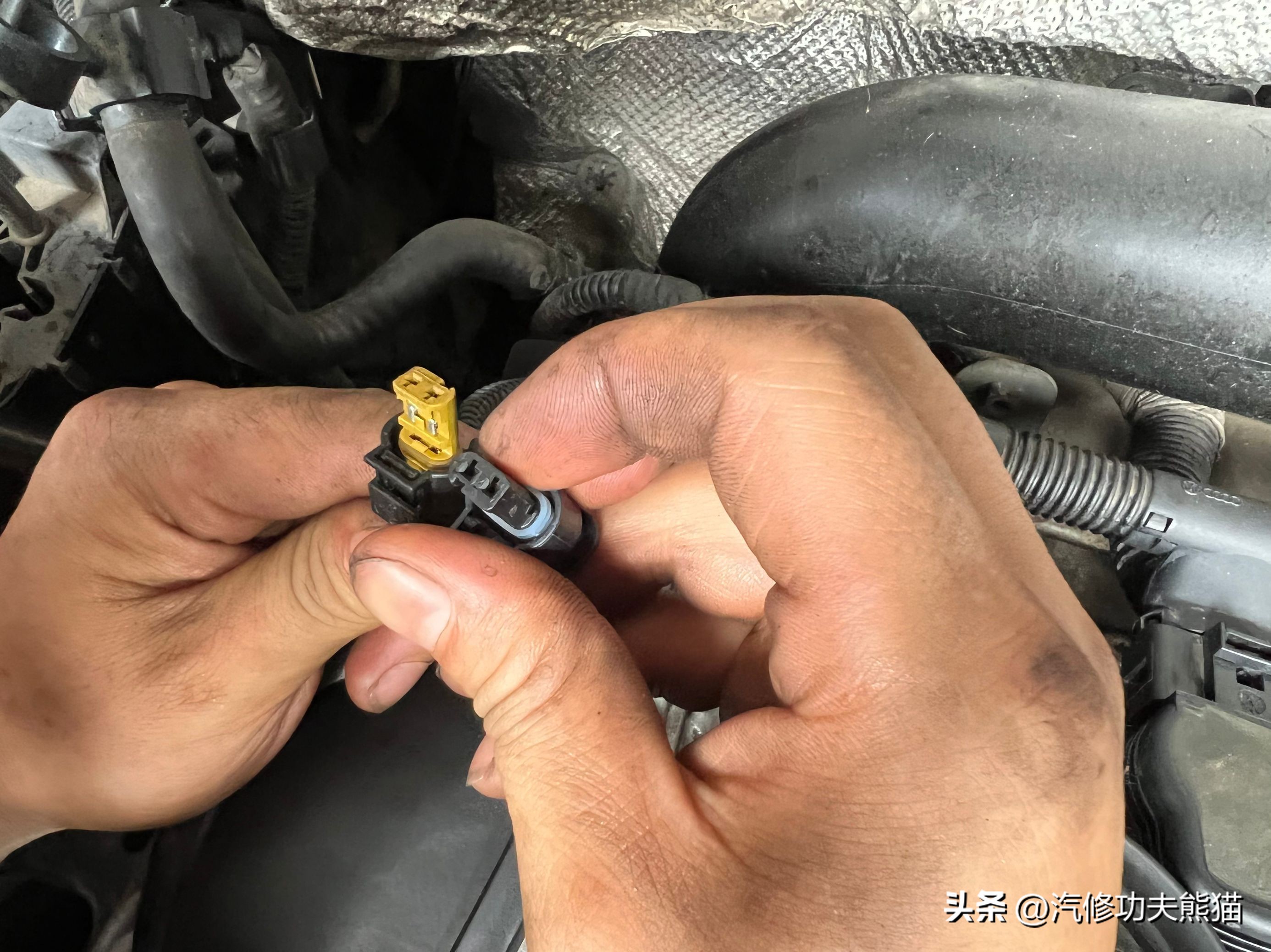 大众途观l2.0t2022保养复位,途观l2017款380tsi四驱豪华版保养