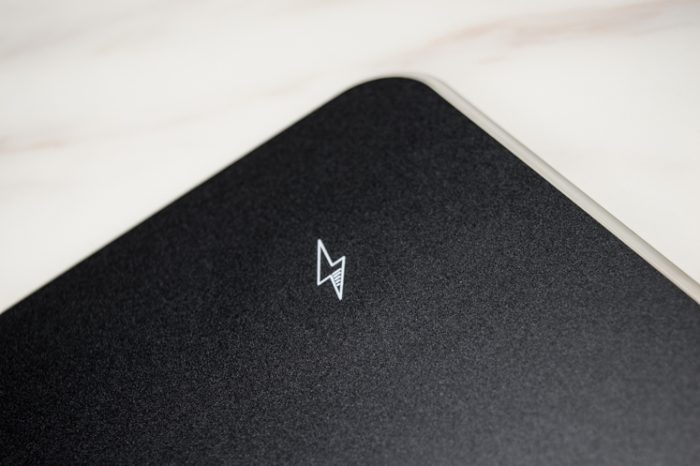 雷柏v1游戏鼠标好用吗,雷柏v20s用什么鼠标垫