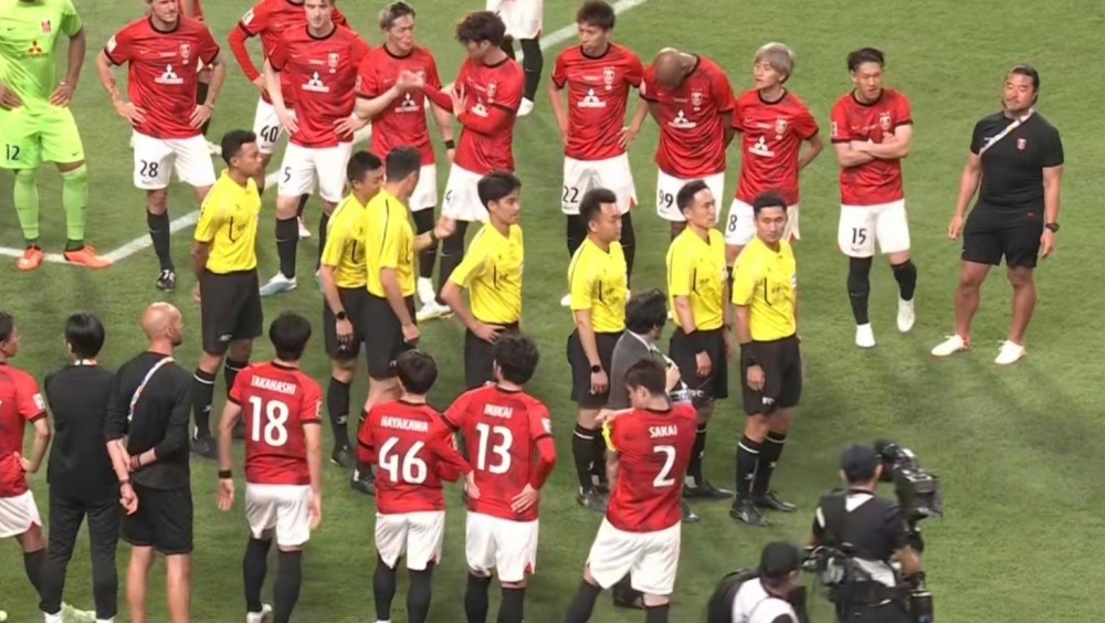 日本媒体评价马宁亚冠决赛,马宁执法亚冠再引争议