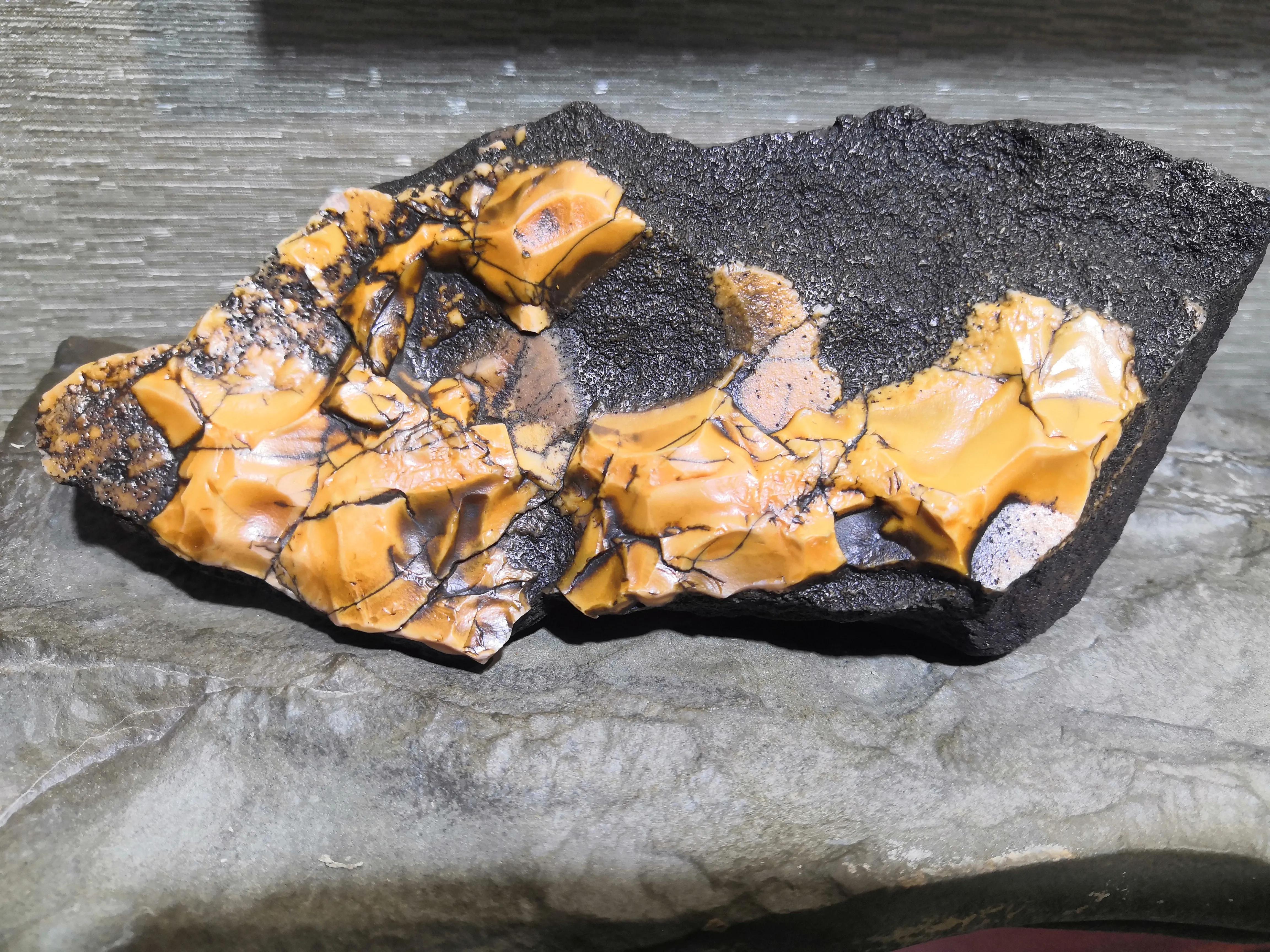 内蒙古戈壁滩天然奇石,戈壁滩捡奇石视频