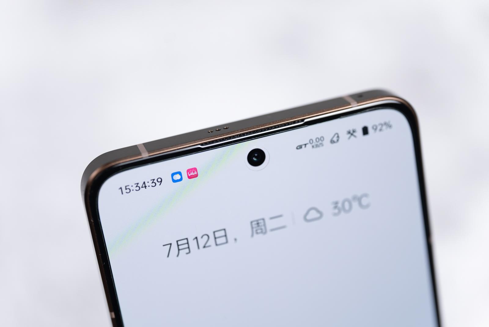 真我gt2大师探索版深度评测,realme真我gt大师探索版和真我gt2