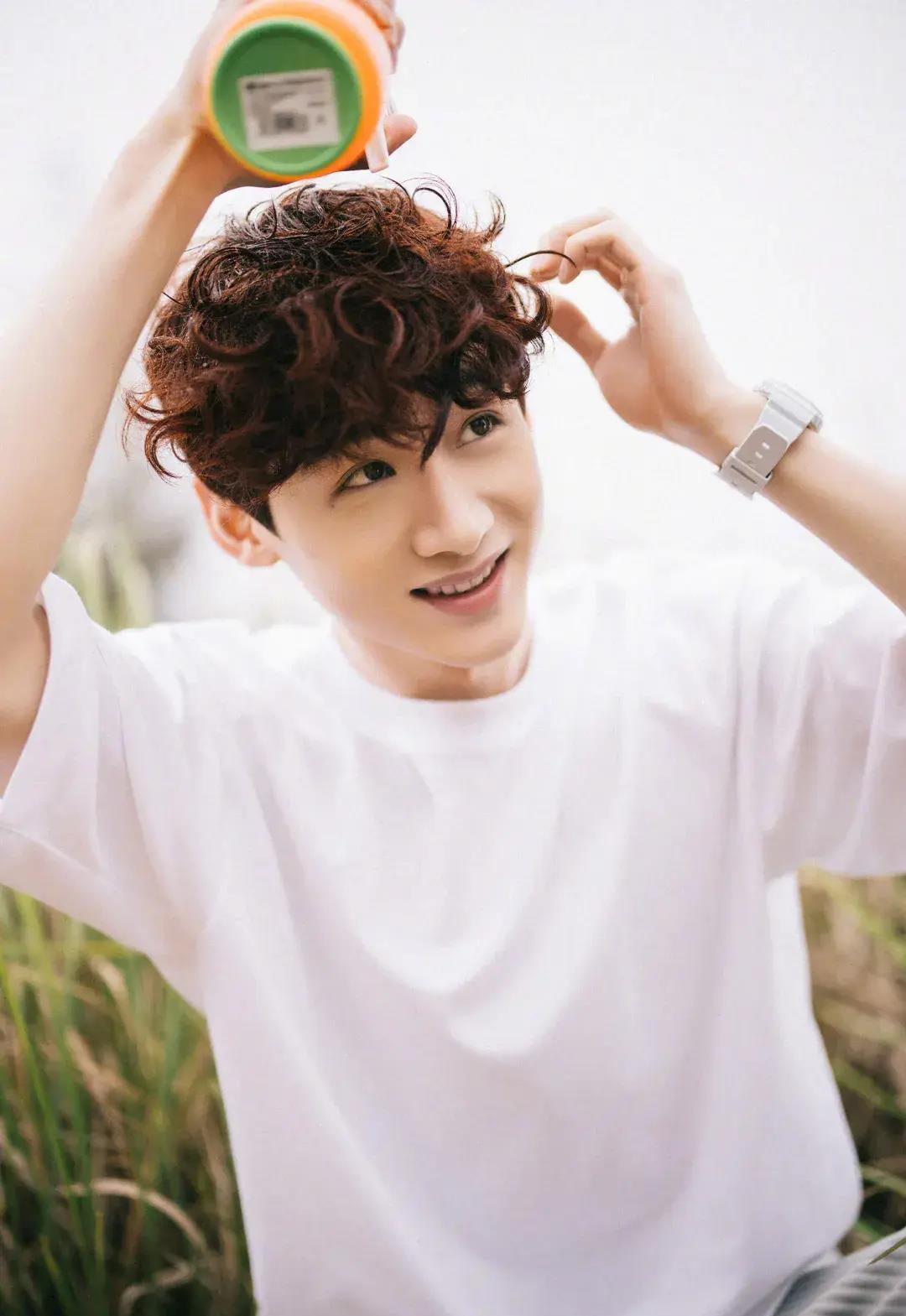 校草脸男星图鉴,男校草图片帅气