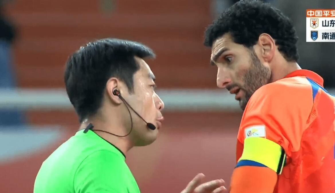 刘洋社媒晒照告别费莱尼,费莱尼离队背后原因让人心酸