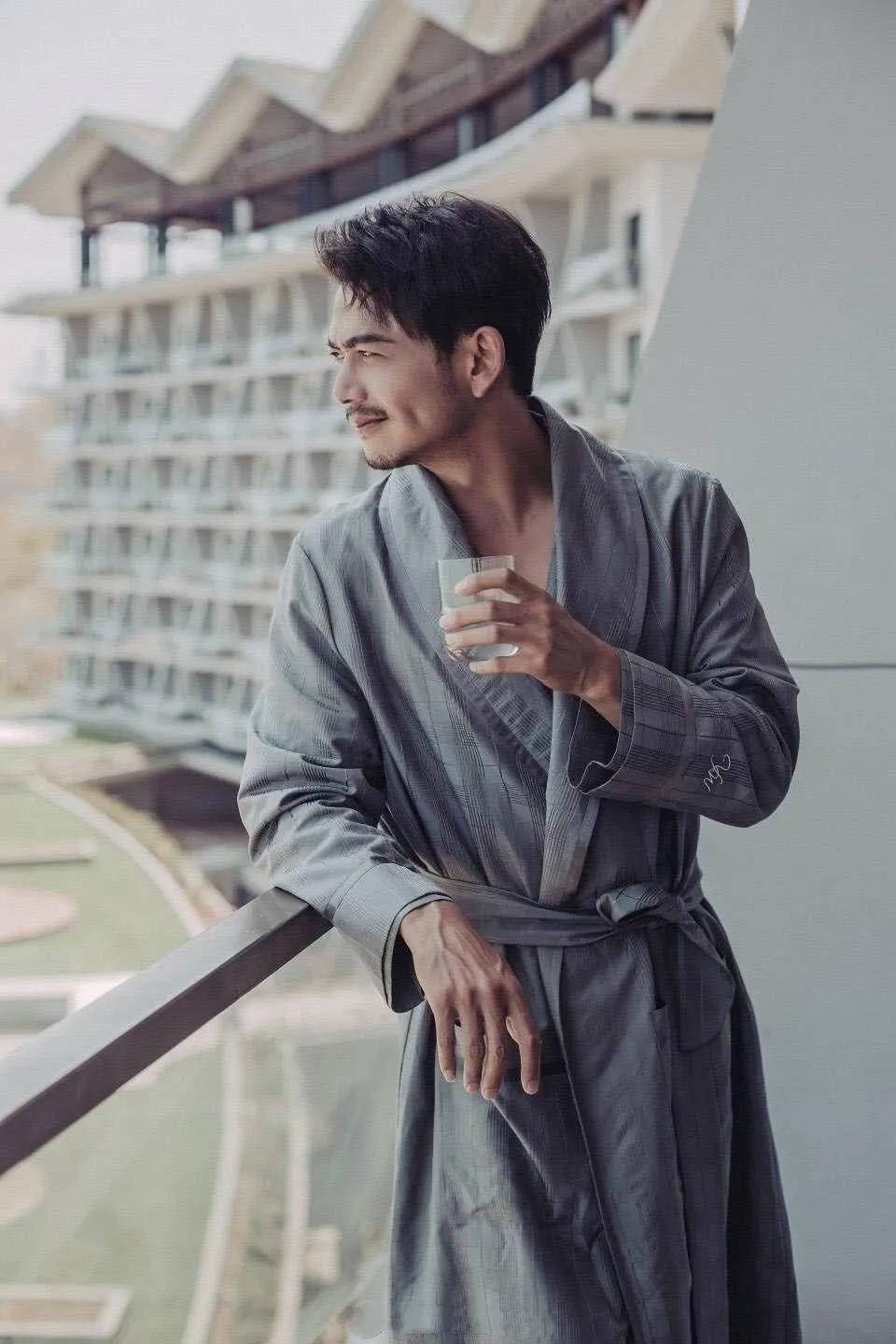 杨烁王黎雯深情相拥,杨烁王黎雯恋爱史