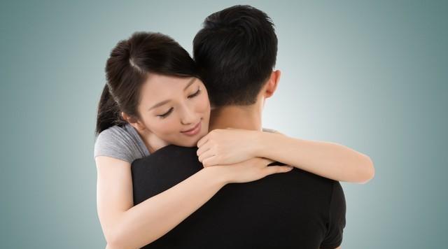 从亏损到盈利从10万到百万,年轻人辞职摆摊月赚6万