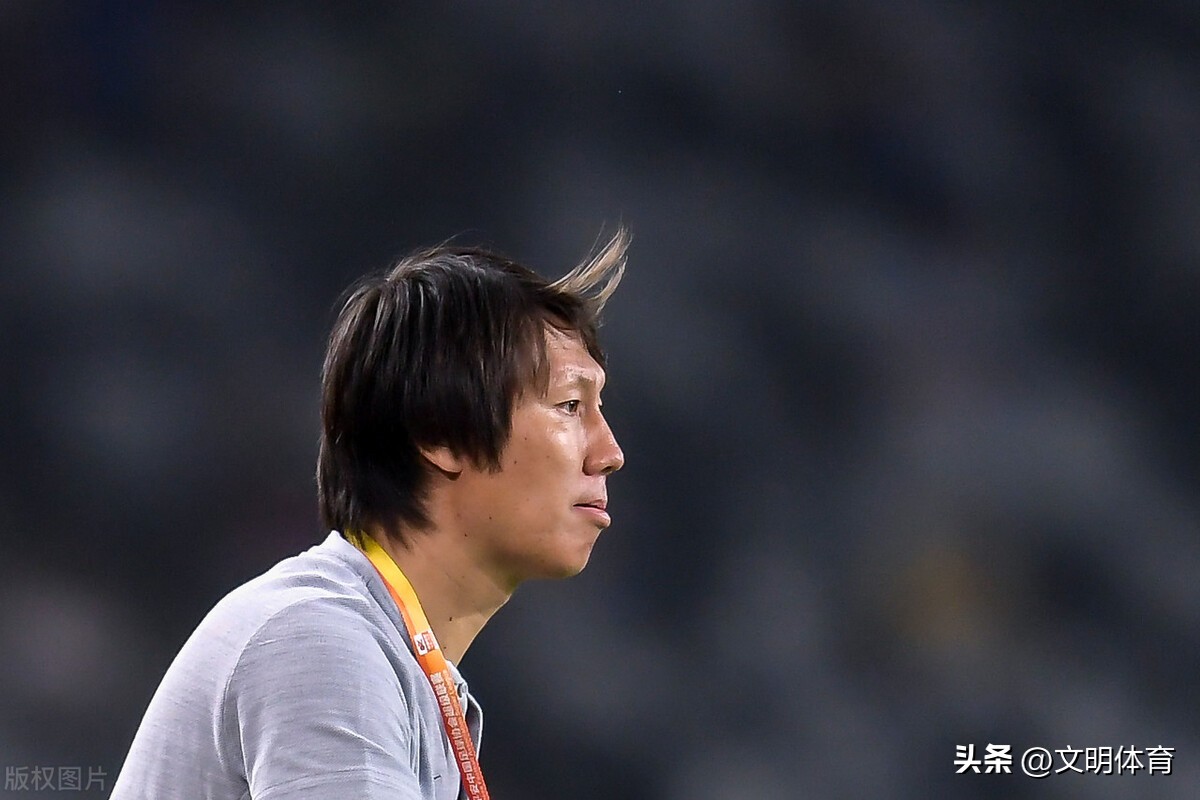 武汉长江李铁工资,武汉长江俱乐部李铁