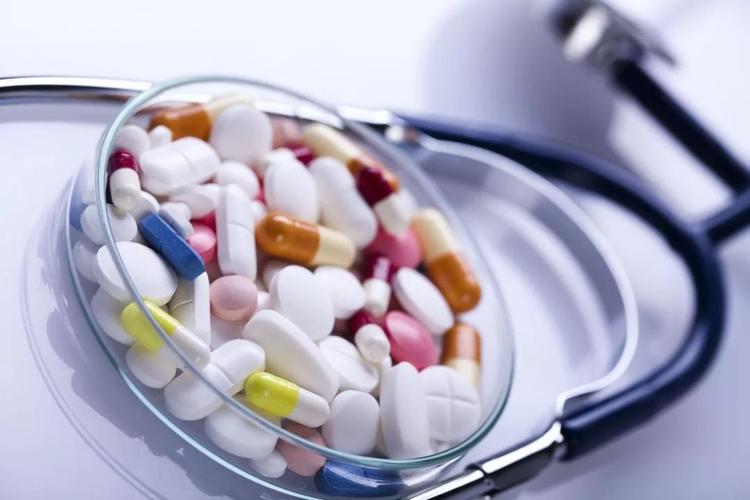 骨龄提前又不高能打生长激素吗,骨龄超前身高偏矮