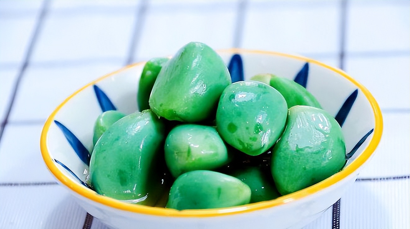 吃饺子不吃蒜香味少一半下一句,吃饭不吃蒜香味少一半下一句