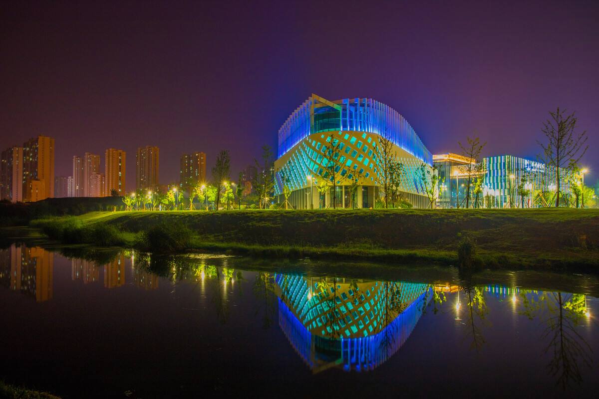 安庆和滁州哪个发展潜力大,安庆与滁州比哪个更好一些