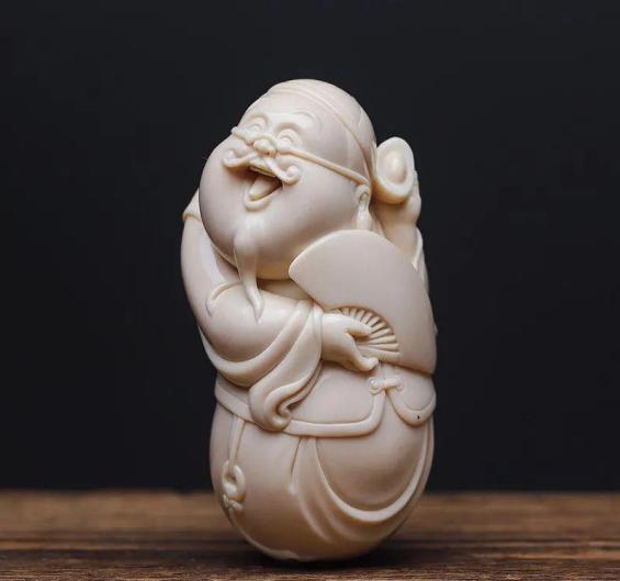 猛犸象牙开裂是不是证明是真的,猛犸开笑是正常现象么