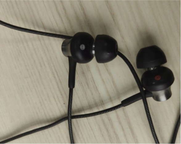 iphone15promax倍思有线耳机,立体声耳机和经典好音质耳机