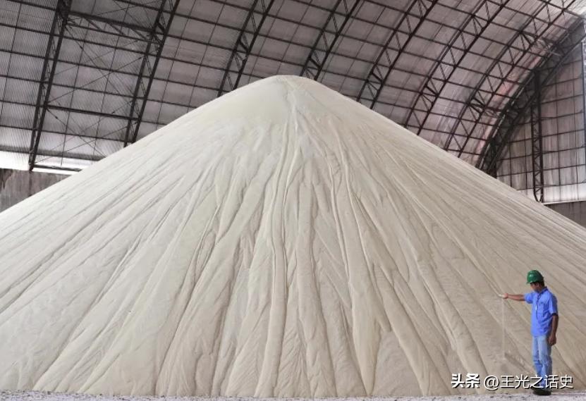 除了踢球就是守门,除了踢足球我还能干什么