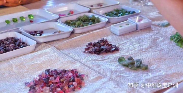 世界上最闪耀的宝石,世界顶尖宝石产地