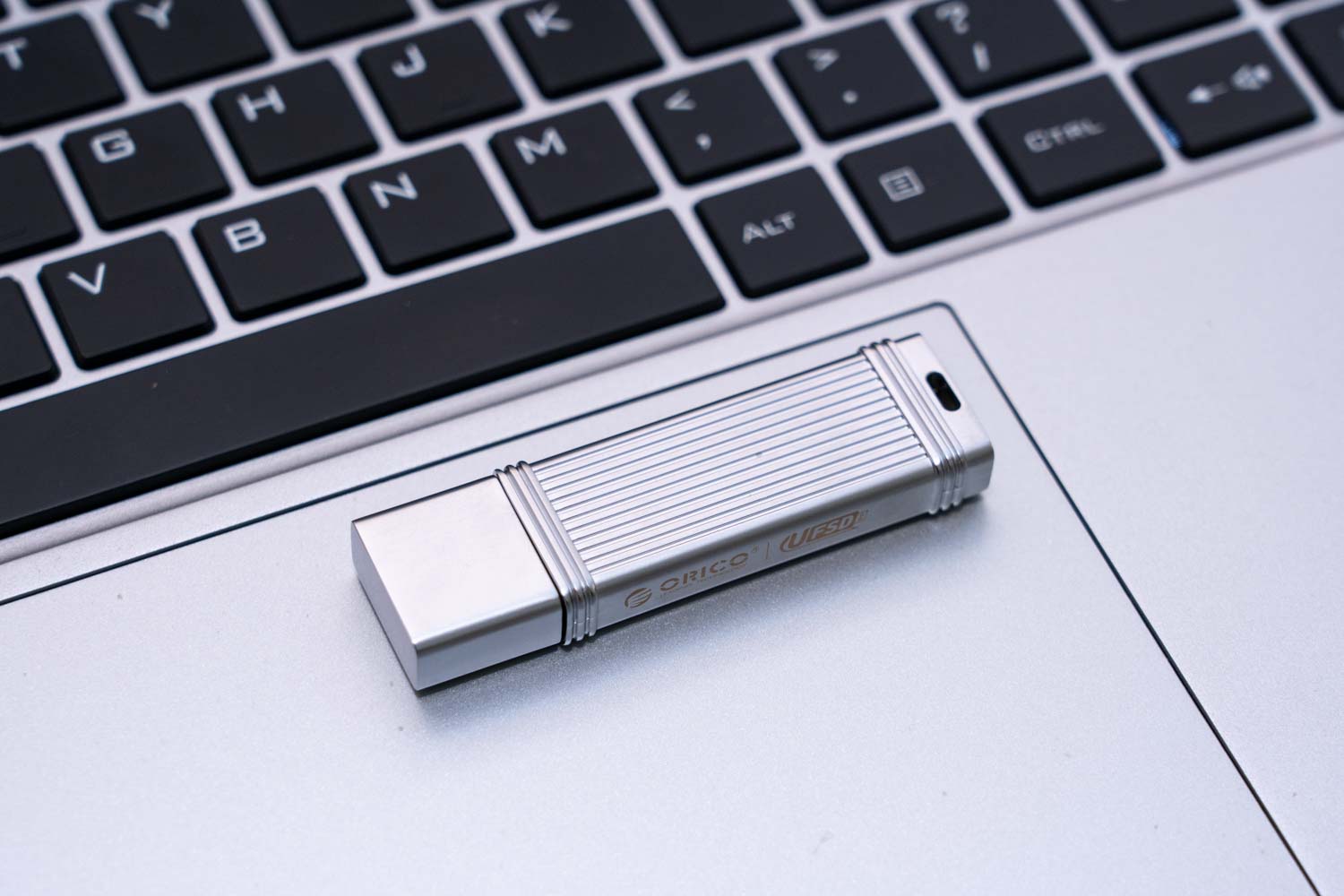 oricou盘评测,orico奥睿科ufsd快闪固态u盘