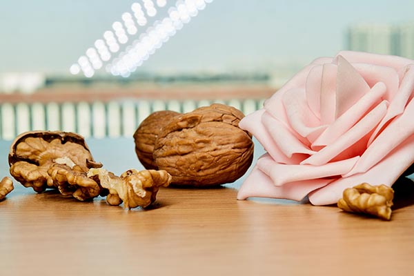 核桃到底是祸根还是养生佳品,核桃是长寿果