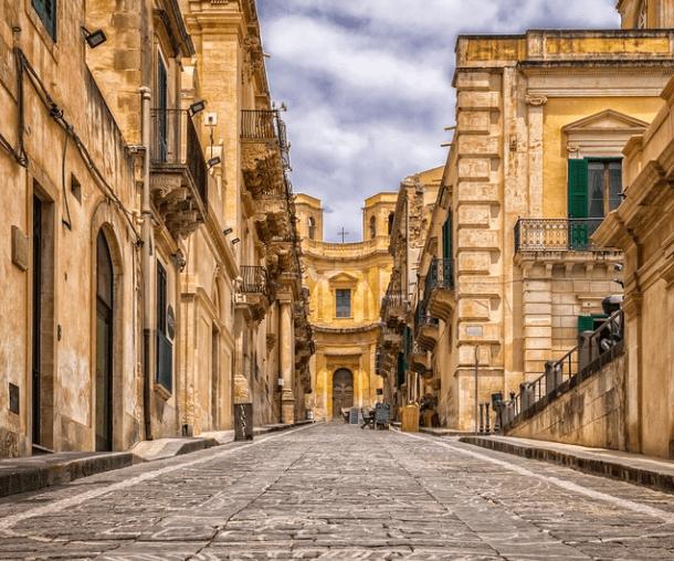 意大利回国直飞机票最新政策,意大利往返中国机票攻略