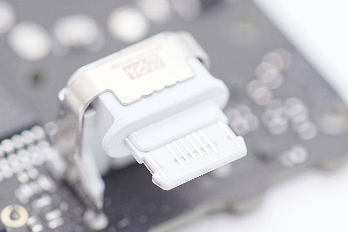 苹果原装20w快充一个小时充电50%,苹果原装快充20w充14pm要充多久